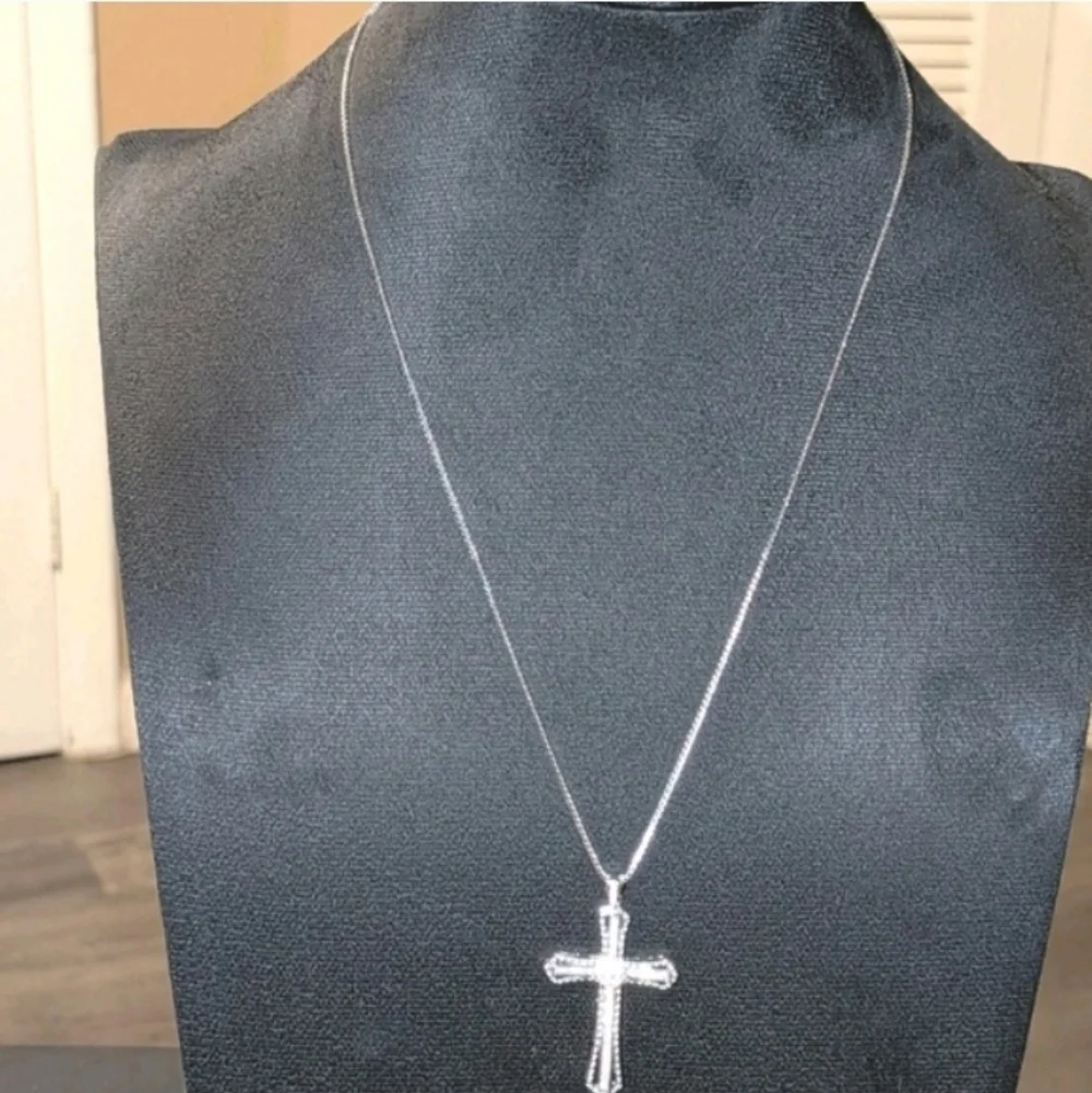 Elegant 14k Whit Gold Plated Cross Pendant Necklace 45cm